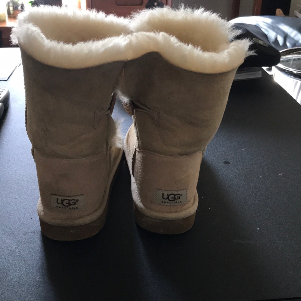 Ugg boots - Picture 2 of 5